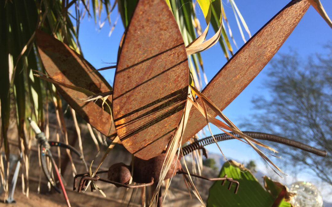 Metal dragonfly